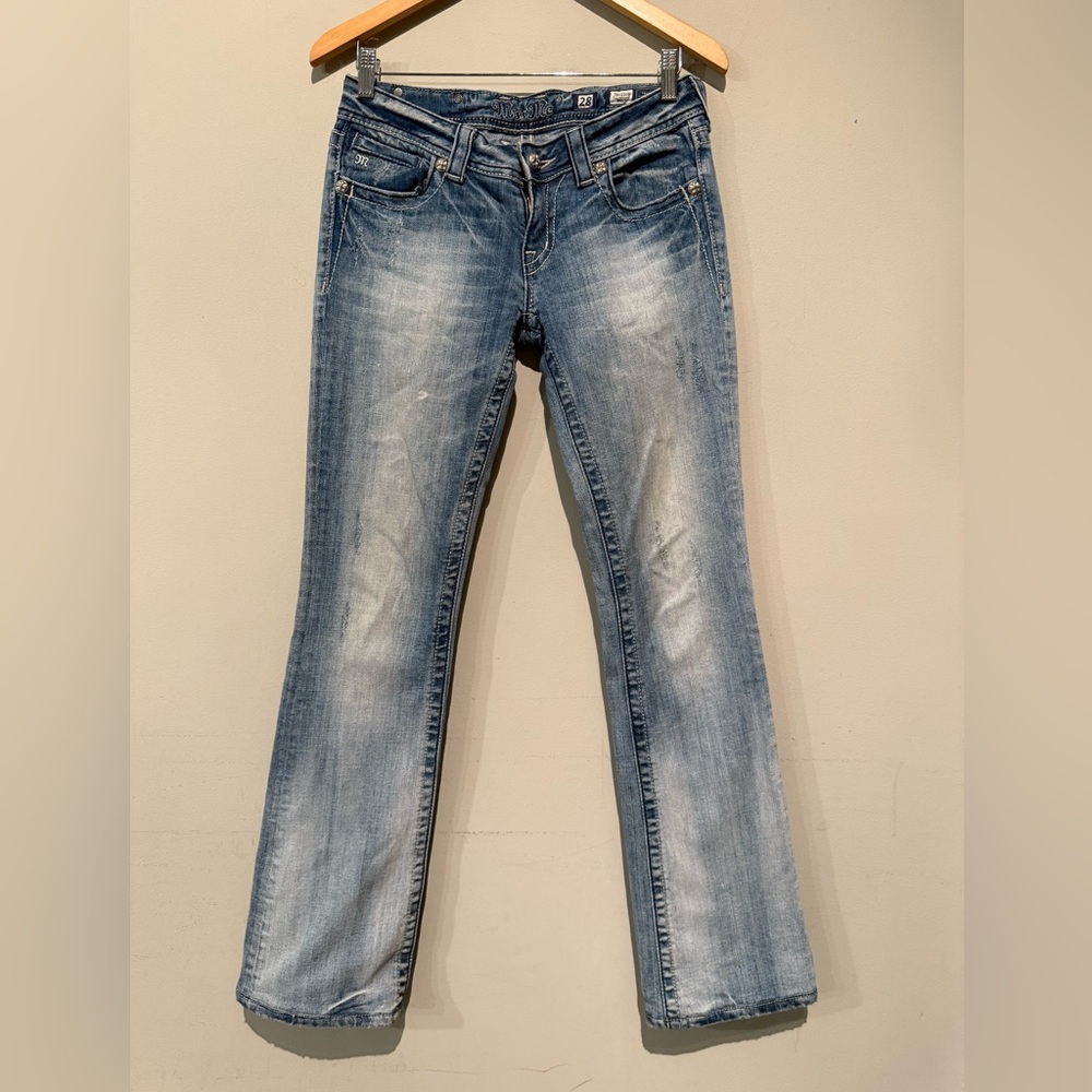 Miss Me Women's 
Bootcut Jeans Low-Rise size 28
Rhinestones